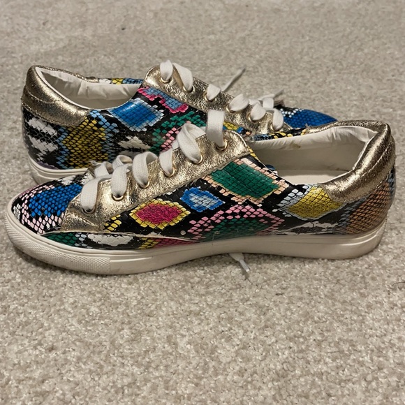 Nature Breeze Sneakers - Picture 3 of 5